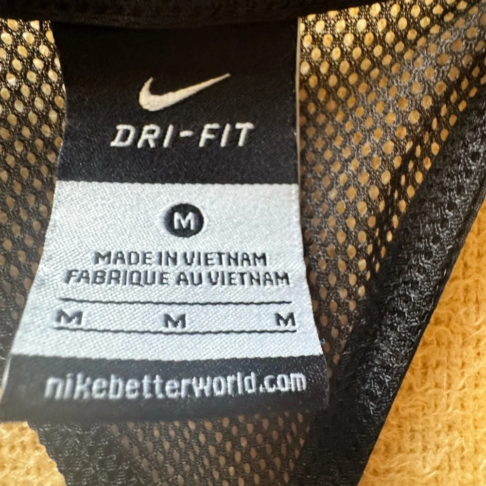 Nike Women's Black and Gray Patterned Tank Top